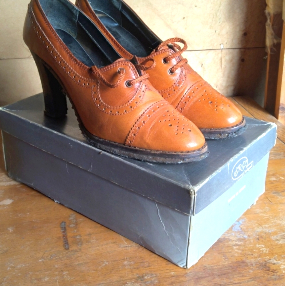 Woman's shoes